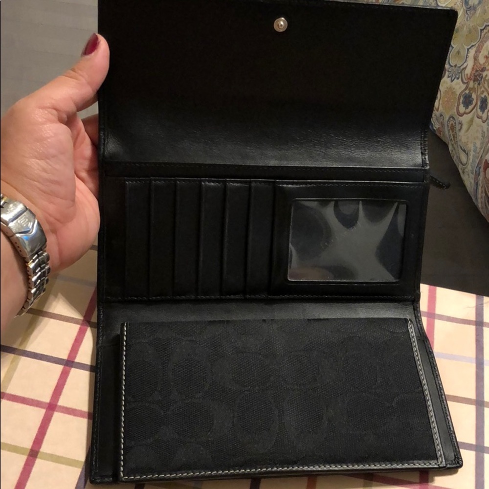 Coach Wallet - Picture 3 of 3